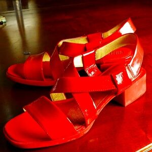 Camper Womens Kobo Red Patent Leather Strappy Sandals Block Heel + Red Soles Sz7